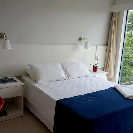 Florinn Praia Hotel Отели рядом с достопримечательностью «Пляж Инглезиз»