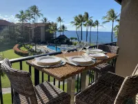 Sleeps 10, Great Ocean view condo at Papakea - 4 estrellas