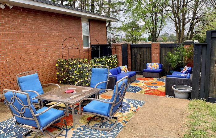 3-Bedroom 1 Bath.Fenced Private Backyard Inground Swimming Pool. Covered Patio