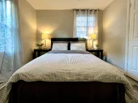 Entire- 3BR Stylish and Cozy Home - 10 min from post and downtown - 3-Sterne