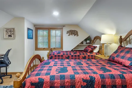 Charming Cabin Downtown Gatlinburg Theatre, Arcade Games, Fire Pit, HotTub - Country Houses