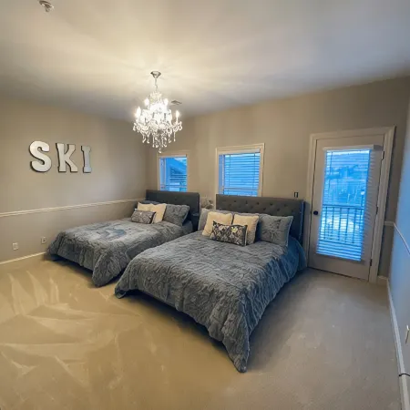 LOCATION! LOCATION!LOCATION! Luxurious Ski In/Out Jet-Set Condo NEWLY RENOVATED