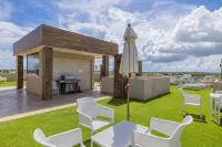 Aracari Residences by Bocobay - Luxury Condos 5 Min Walk to Ritz and Palm Beach - Airport Shuttle