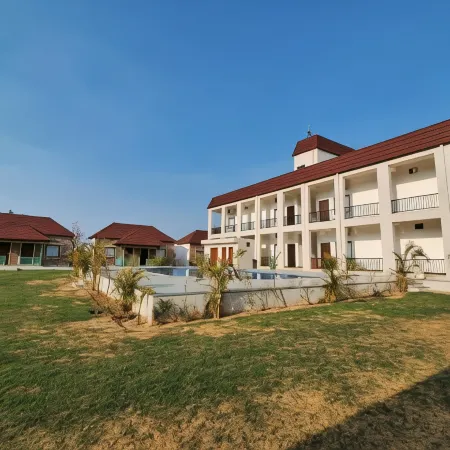 Orchard Hills Resort