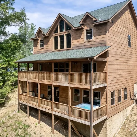 Breathtaking Cabin in Perfect Location W A Private Pool and Coutnless Amenities!