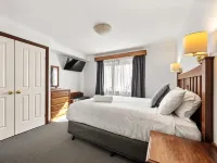 Marguerite Studio - 2-Star