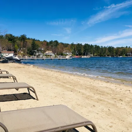 Misty Harbor Resort, Walk to Concerts at NH Bank Pavilion Beach on Lake Winni