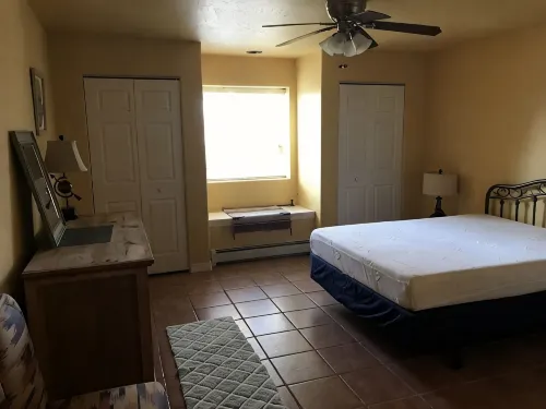 Cozy southwest foothill setting. Close to downtown and activities - 2 étoiles