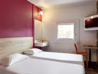 hotelF1 Marseille Est La Valentine Hotels near Saint-Julien