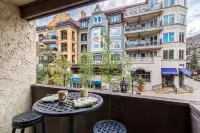 100 Steps to Gondola!  A/C, Steps to multiple restaurants, shops, and rentals! - 3성급