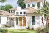 Elegant Cottage on the Bluff Downtown Fairhope (C) - 4-Sterne
