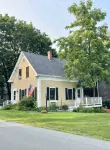 Historic Kennebunkport home only 0.3 miles to Dock Square - 4 stjerner