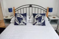 Great location, close to Ventnor beach and town. Perfect for families. - Wifi