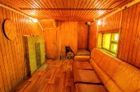 4 Stones Hotel - 2-Star