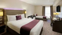 Premier Inn Weymouth Seafront - parking