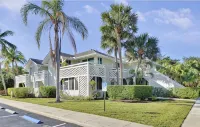 Coastal 1 Bdrm Villa w/Private Balcony in a Tropical Oasis - gimnasio