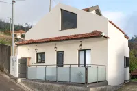 Casa ZÈ, Tranquility, a Refuge in Arco da Calheta - 2-Star