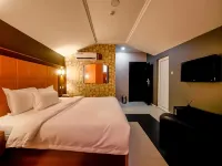 Aotel Hotel Lagos Ago - 2 stelle