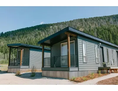 Terra Nova Cabins فنادق في غالاتين