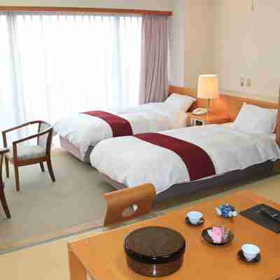 Isozaki Onsen Hotel New Hakuaki Rooms