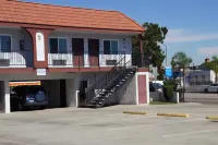 Beach Inn