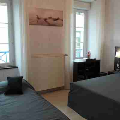Contact Hôtel de La Renaissance Rooms
