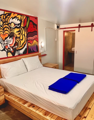 รูปภาพของสลัมเบอร์ ปาร์ตี้ กระบี่