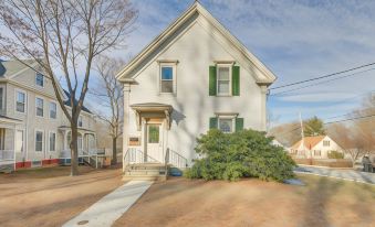 Tasteful Gardiner Triplex Near Downtown Augusta!