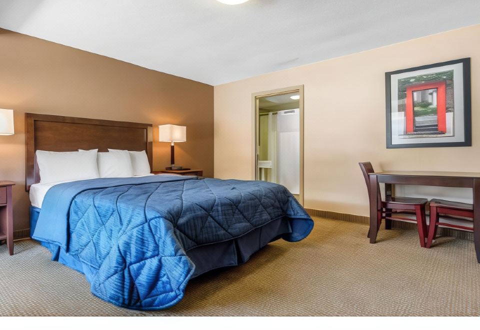 The Best Inn & Suites - Housity