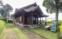 Villa ChavaMinerva Kayu Ciater with Private Pool فنادق في Ciater