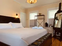 Sea Street Inn