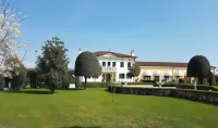 Villa Serena Agriturismo Hotel in zona Comunita Monastica Camaldolese di Santa Maria in Colle
