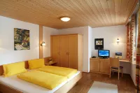 Gästehaus am Graben Hotels in Reutte