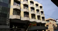 Hotel New Holiday Plaza Datta Mandir (Shingave) 주변 호텔