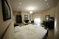Hotel Holiday - pet friendly
