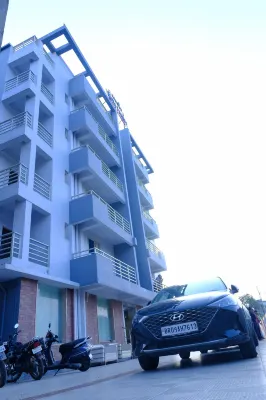 Hotel Girija Sunrise 300 Meter from Baba Dham Temple Hotels near Parshuram Chowk, Deoghar