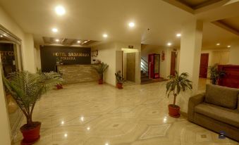 2. Hotel Sa..