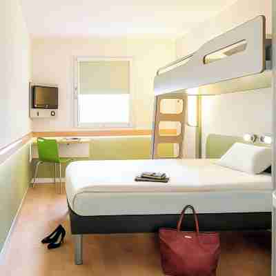 Ibis Budget Lisieux Rooms