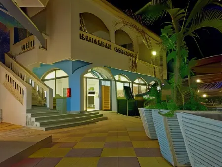 Cape Point Hotel Отели в г. Bakau
