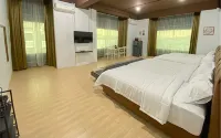 CN Homestay C3 Floor 3 at Nagoya Hill Mall