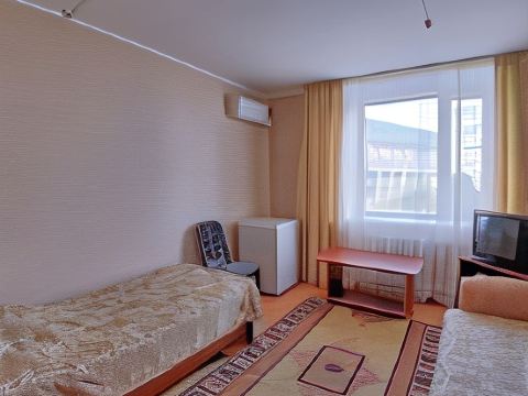 Gostinitsa Tselinnaya