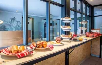 Hôtel Moustache Lille - Seclin Hotels in Orchies