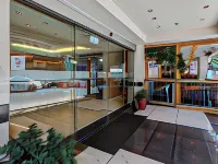Trinity Hotel Hotels near Plimmer Steps