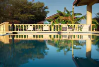 El Regalo Resort Hotels in Estero de la Montana