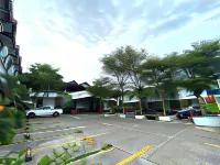 Davao Airport View Hotel - 駐車場