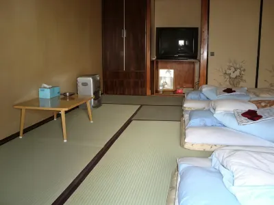 Suehiro Ryokan (Yamagata) Hôtels à : 