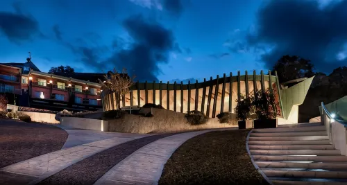 Bouganville Hill Resort & Wellness Space