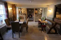 The Carpenters Arms Hotels in Kingsclere