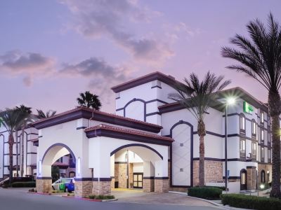 Holiday Inn Express & Suites ONTARIO AIRPORT by IHG