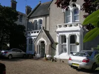 The George B&B Hotel dekat Eweleaze Farm